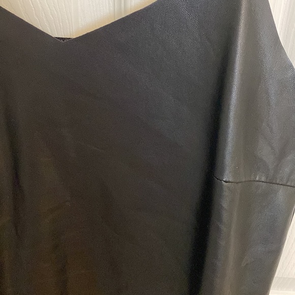 Black faux leather tank - Picture 2 of 2